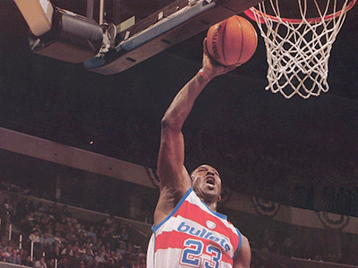 nba籃網對陣雄鹿現場